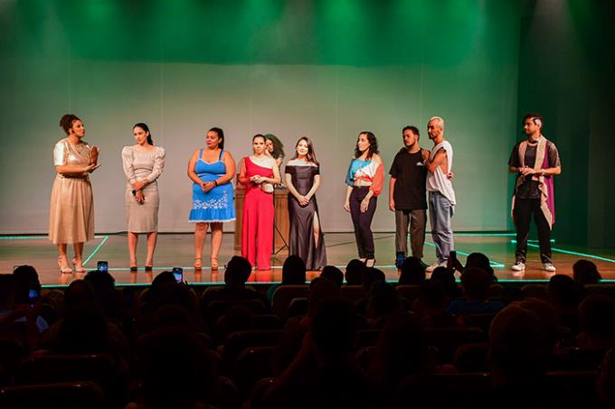 Os professores e alunos do curso de Design de Moda EAD da Unoeste