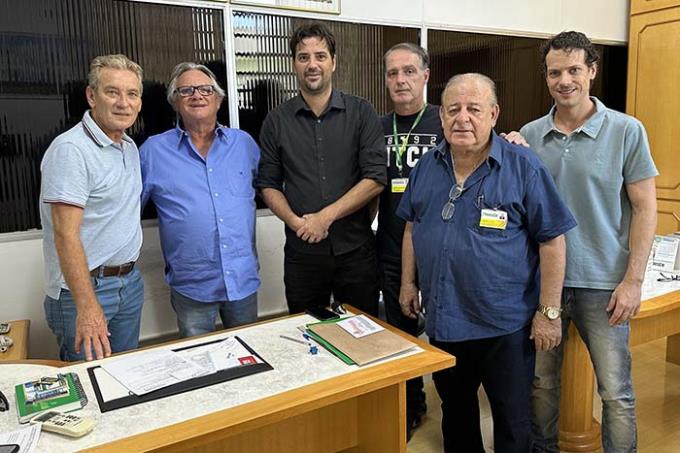 Ed Thomas, Dr. Cesar, Clayton Santos, Marcel Marangoni, Ismael Silva e Bruno Dias