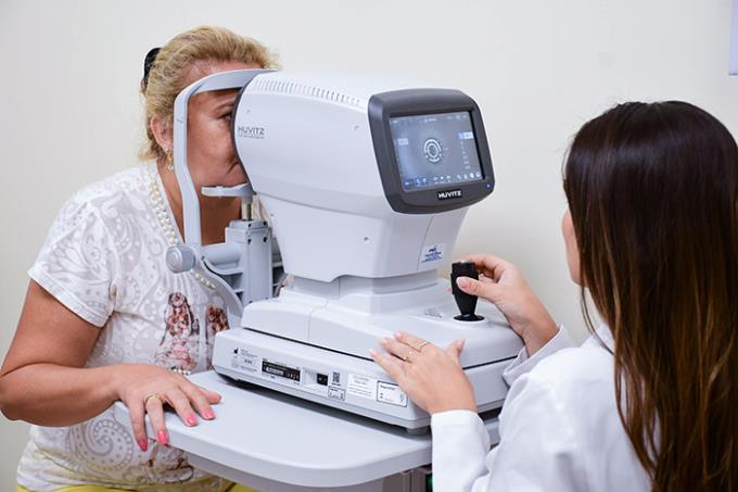 Pacientes com dificuldades na visão passam por novos exames