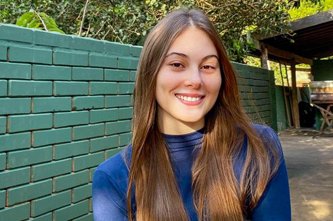 Ana Laura Barbosa Muniz é aluna de Medicina no campus de Jaú