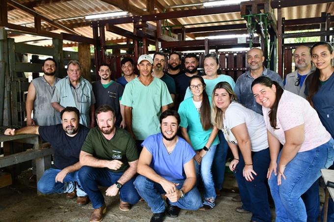 Dr. Giuffrida, Dra. Adriana e todos os envolvidos na aula prática 