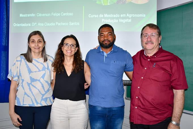 Dra. Juliana, Dra. Ana Claudia, Cleverson e Dr. Nelson