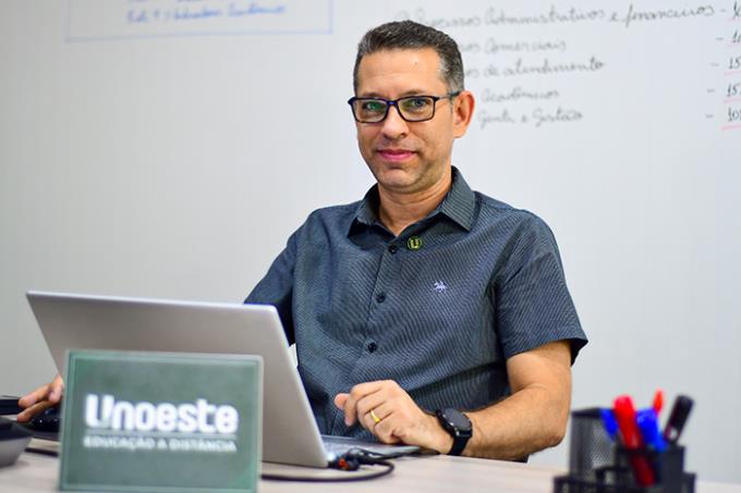“Um dos objetivos também é apresentar a Unoeste aos representantes do Consulado”, diz o diretor de Educação a Distância da Unoeste, Pedro Sergio Mora