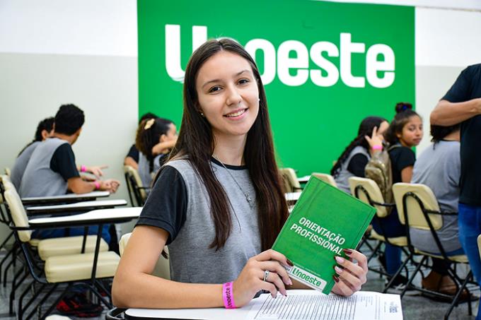 Camila Perusso dos Santos é aluna da Escola Comendador Tannel Abbud