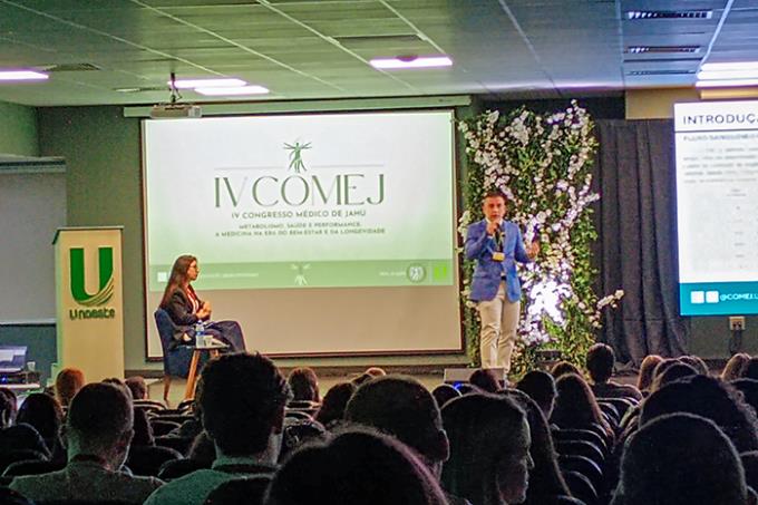 Alunos e especialistas debatem longevidade no 4° Comej