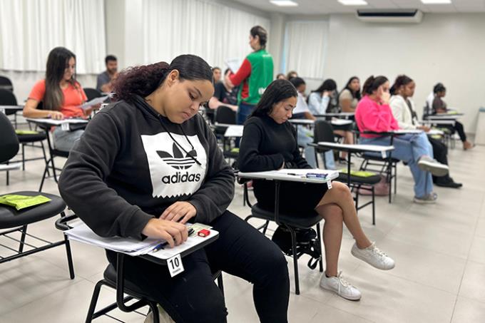 Concurso de bolsas movimenta Unoeste Guarujá neste domingo