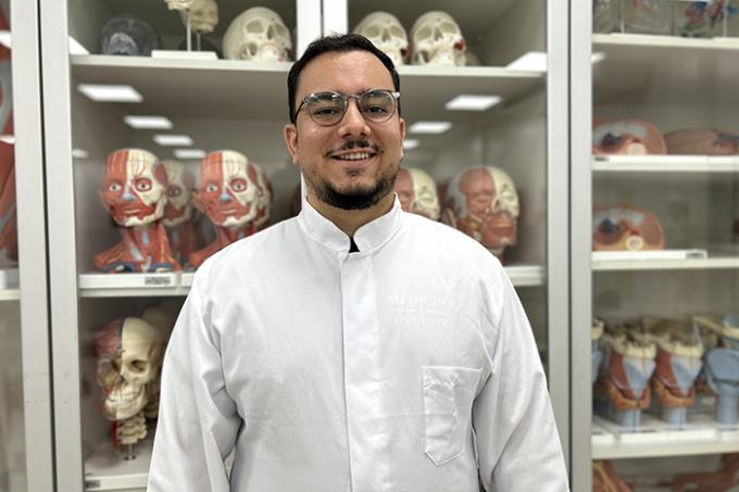 Estudante do 2º termo, Glebes destaca o acolhimento e a exigência da Unoeste
