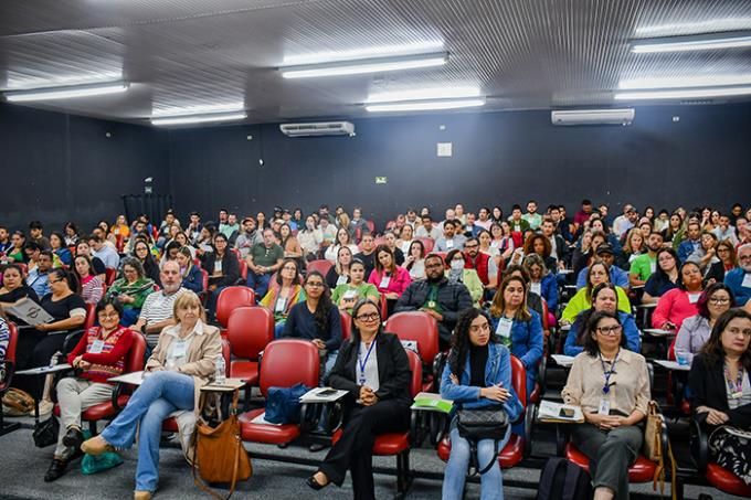 Participação no simpósio regional de leishmaniose cresce 42%