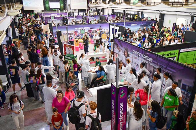 Feira de Profissões oferece inscrição para visita individual