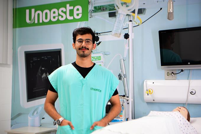 Filipe do Espírito Santos Leite veio de Campo Grande (MS) para estudar em Presidente Prudente