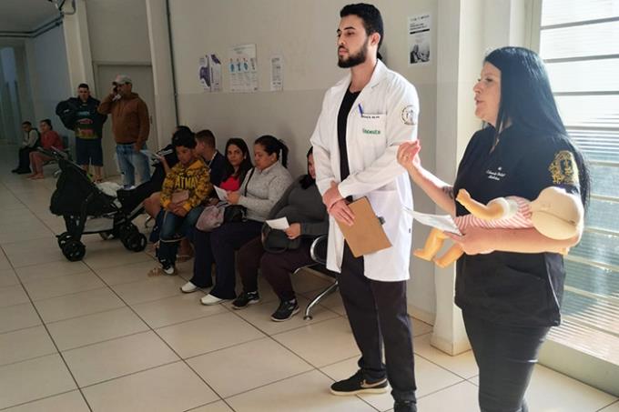Agosto Dourado marca ações de alunos em Unidades de Saúde