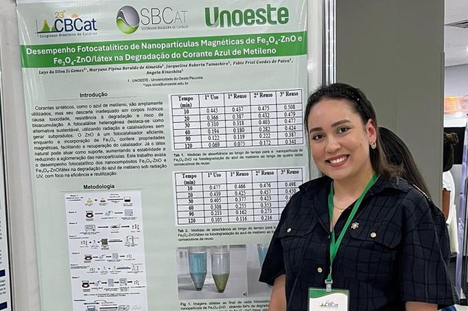 Lays Gomes: apresentação de trabalho no congresso em Natal