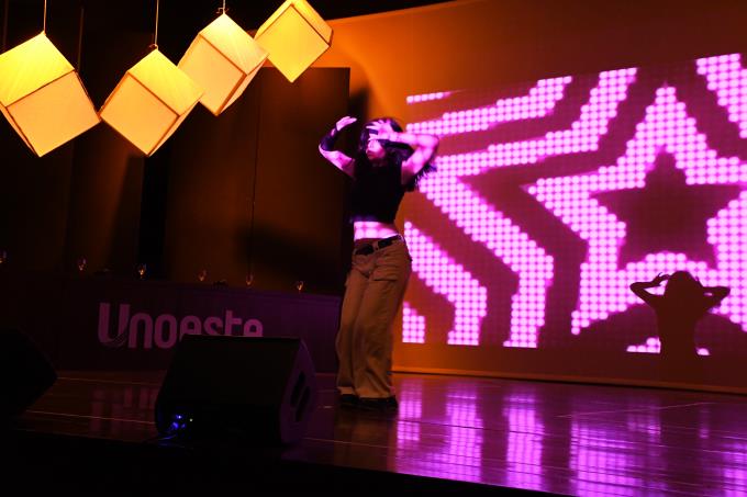 Apresentação cultural da aluna do 3º termo de Estética e Cosmética, Yasmim Otani Gonçalves