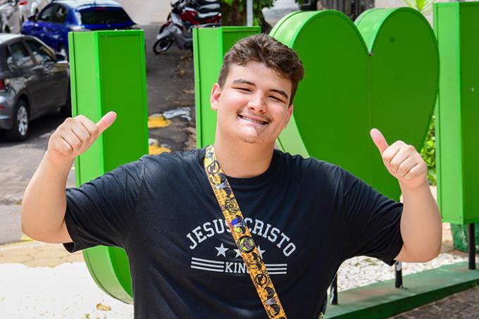 Gustavo Soares Zuccolotto, de Governador Valadares (MG), vai estudar na Medicina Prudente