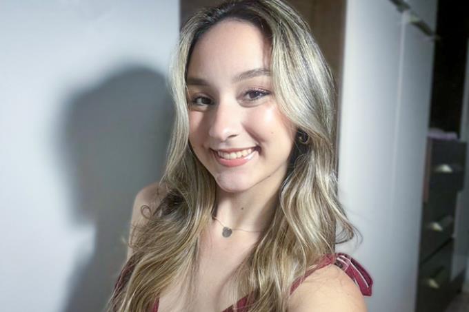 Rafaella Ramos cursa Fisioterapia no campus da Unoeste em Jaú