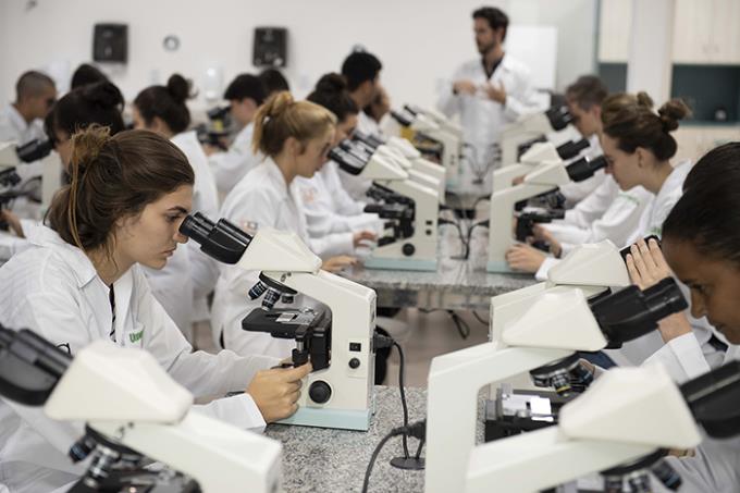 Unoeste amplia oportunidades de cursos EAD e semipresenciais