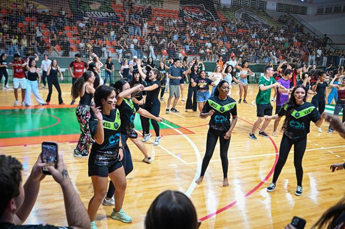 Gincana reuniu 18 cursos da Unoeste em uma noite de muita festa