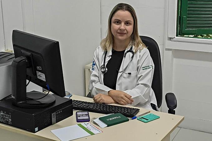 Médica Priscila de Alvarenga Beleigoli: aprovada para receber o título de mestre em Ciências da Saúde