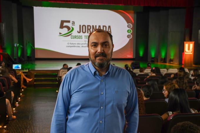 Ricardo ressalta que a Jornada integra teoria e prática, preparando alunos com competências técnicas e comportamentais para o mercado