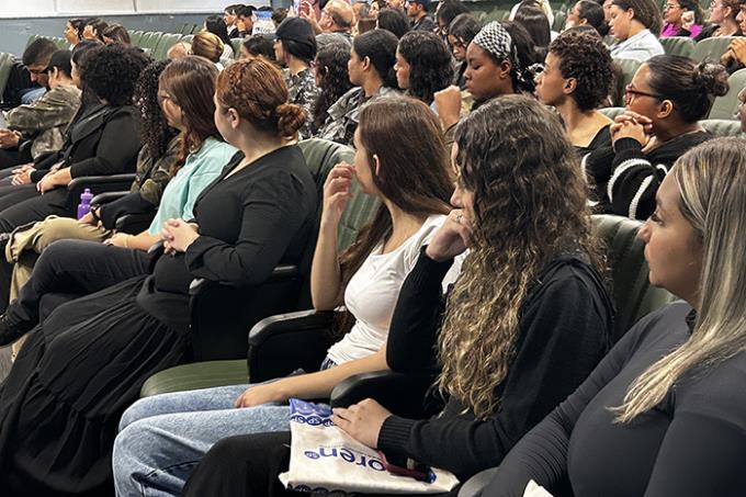 Semana da Enfermagem reuniu estudantes em atividades sobre cuidado humanizado e segurança do paciente