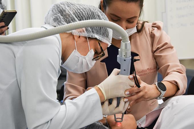 Pós em Estética Avançada amplia oportunidades profissionais