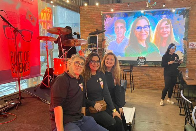 Professores da Unoeste participaram do último dia do Pint of Science em Presidente Prudente