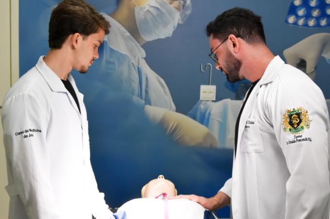 Primos escolhem a Unoeste para seguir legado na Medicina
