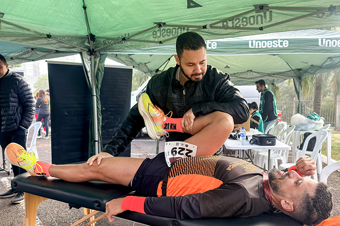 Extensão universitária leva saúde à Feicorte Run Sportime