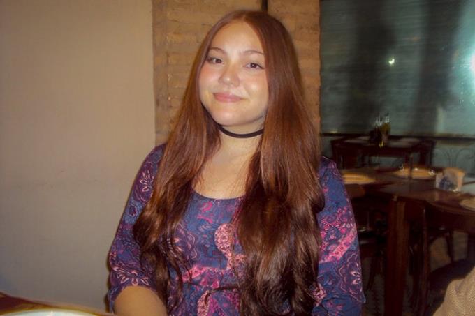 Ana Lívia Sana Souza foi aprovada para o curso de Biomedicina