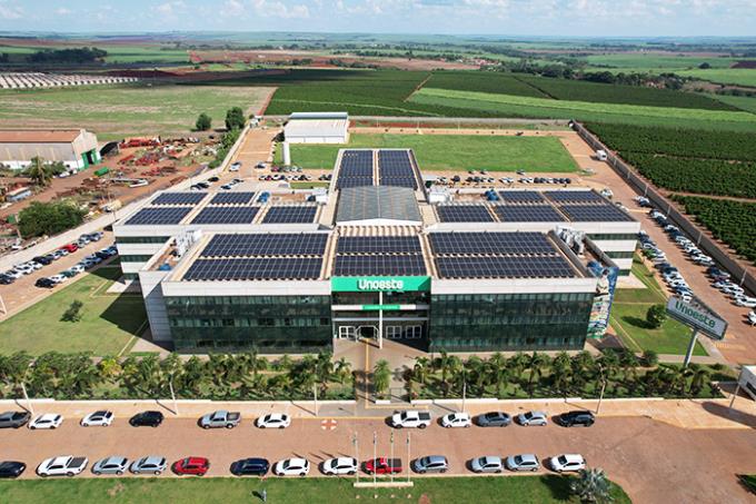 Sustentabilidade faz parte da estrutura da Unoeste Jaú, que conta com geração própria de energia por meio de usina fotovoltaica