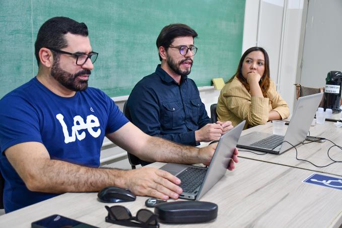 Banca examinadora: Dr. Sidinei, Dr. Rogério e Dra. Danielle, orientadora do estudo