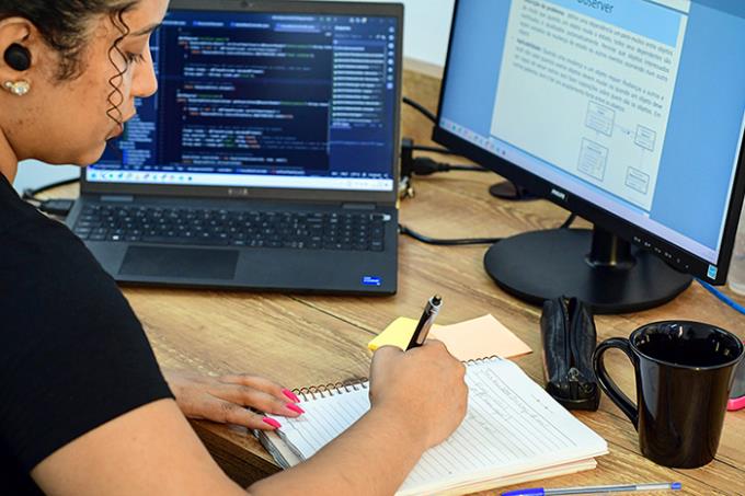 Ensino a distância: veja benefícios do EAD para sua formação