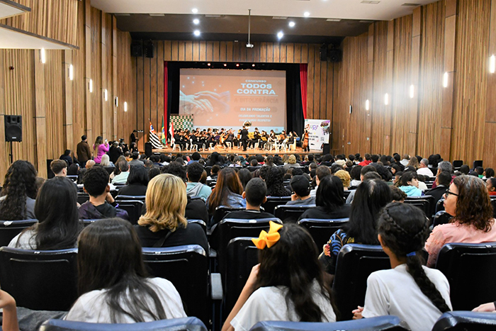 Todos contra a intolerância: estudantes são premiados