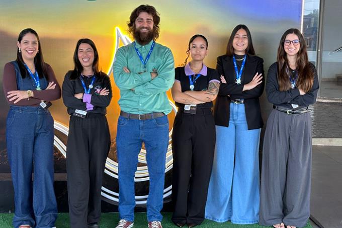 Mayara Vidotto, Laís Watanabe, Enrico Ambrósio, Larissa Lima, Giulia Peres e Isabela Carlini