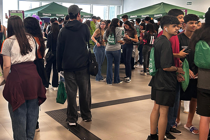 Descubra novos caminhos na Feira de Profissões em Guarujá