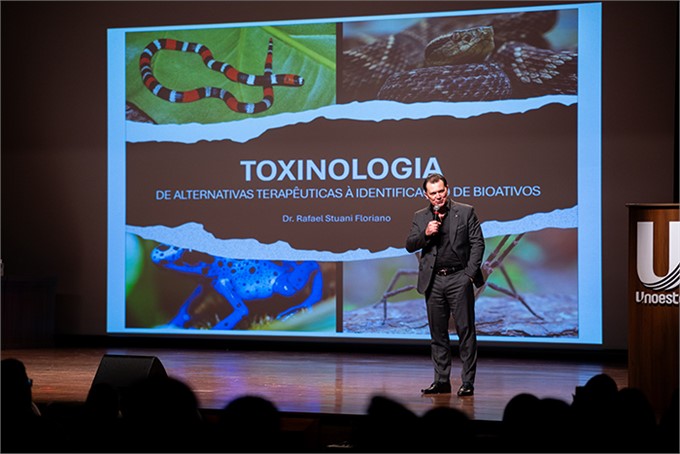 Farmoeste debate inovação e futuro da profissão farmacêutica