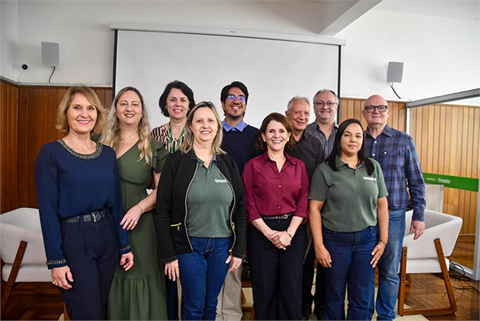 Participantes do pré-lançamento do livro sobre o Nats/Famepp/Unoeste