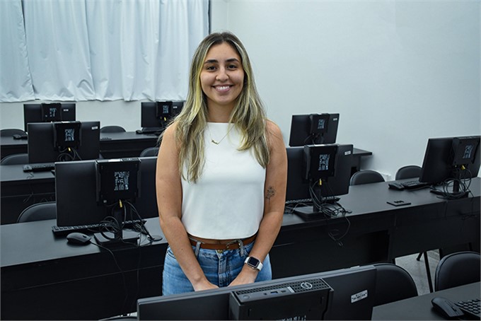 Professores que ensinam e também aprendem com seus alunos