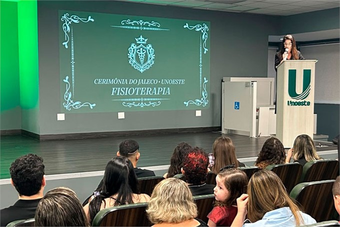 Cerimônia do Jaleco celebra escolhas na Fisioterapia