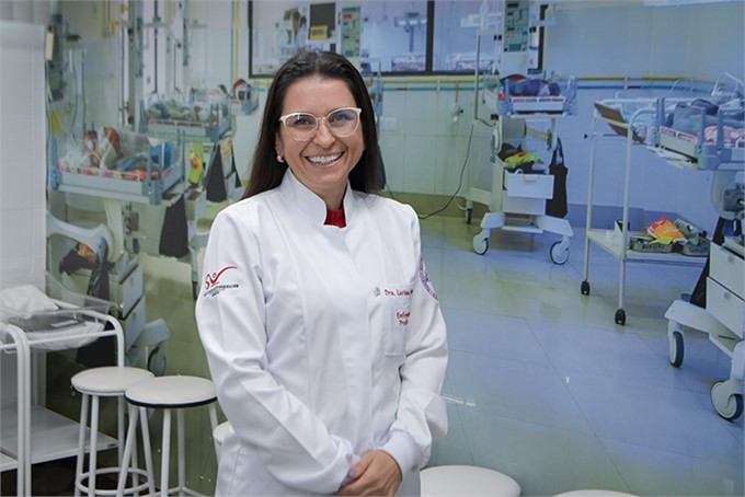 Dra. Larissa Sapucaia Ferreira Esteves responsável pela Residência multiprofissional em Saúde