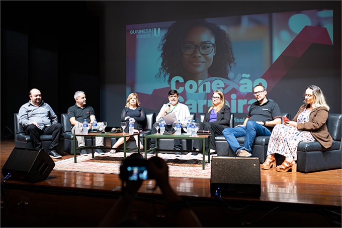 Conexão Carreiras contribui na formação para fazer diferença