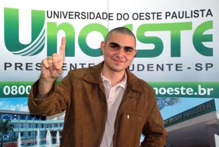 Euforia toma conta de aprovados no vestibular