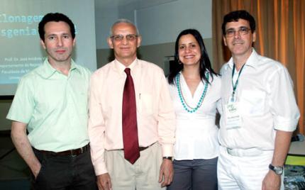 “Clonagem e transgenia” é tema de mesa redonda