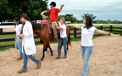 Centro de Reabilitação Equestre celebra um ano de serviços