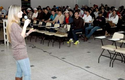 Dia de Campo sobre avicultura tem atividades no campus II