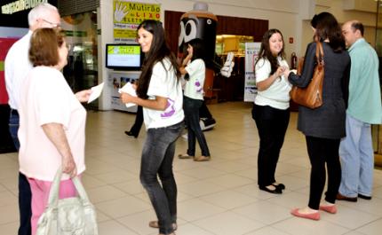 Mutirão do Lixo Eletrônico faz ação em shopping