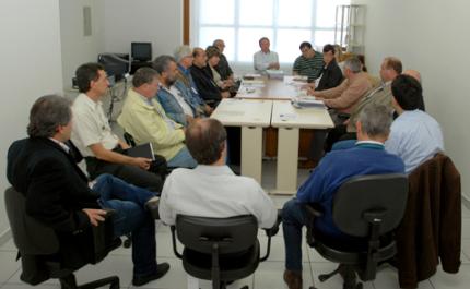 Unoeste esteve em reunião do projeto de coleta seletiva