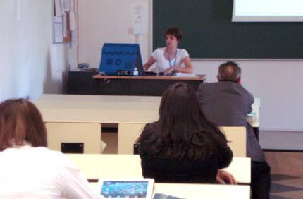 Estudo de docente da Fonoaudiologia é apresentado na Espanha