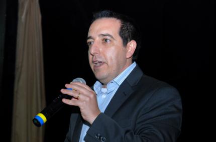 Enfermagem entrega 2,7 mil roupas para pastoral de Prudente