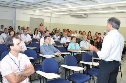 Treinamento para funcionários visa excelência no atendimento